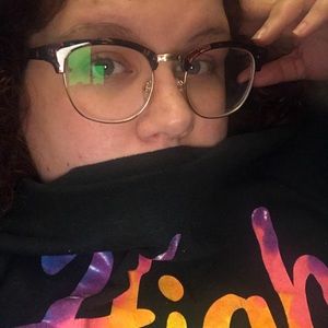 Meet your Posher, Molly